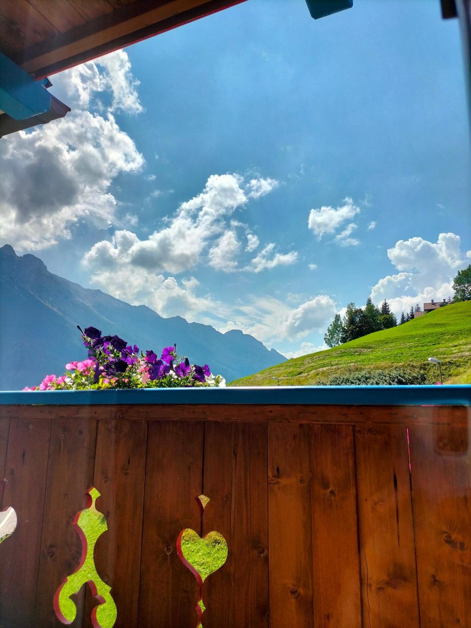 Hotel Vael Vigo di Fassa Eksteriør billede
